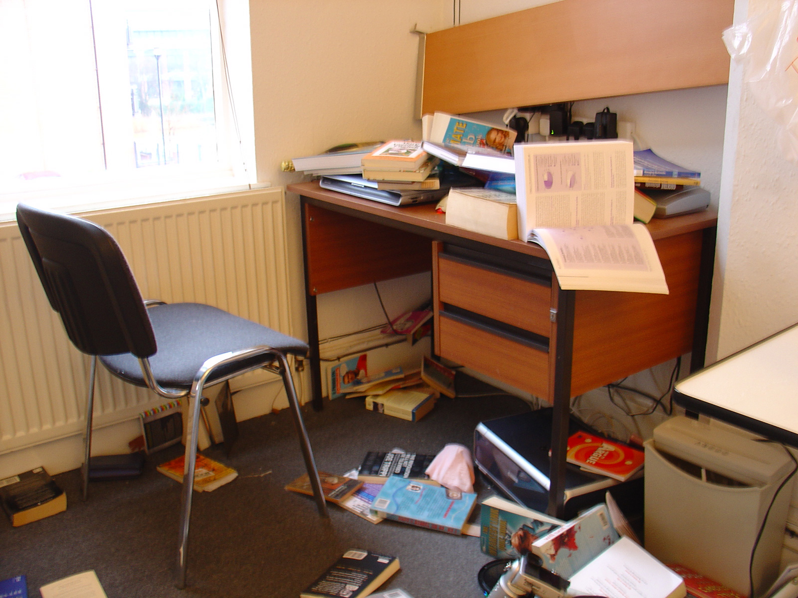 Collapsed shelf